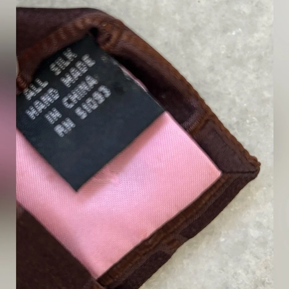 Knots for Hope Susan G. Komen For The Cure Breast Cancer Aware 100% Silk Necktie